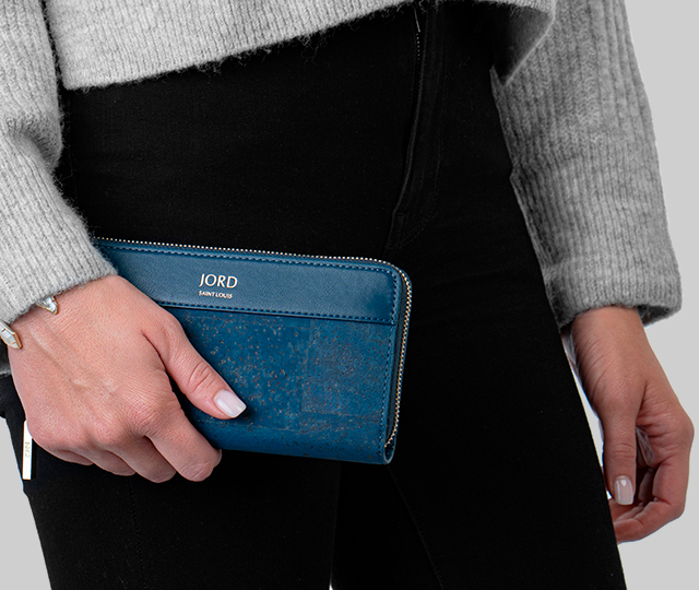 What Goes Around Comes Around Louis Vuitton Black Denim Zippy Wallet